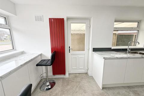 106 Heath Croft Road, Sutton Coldfield, B75 6NF