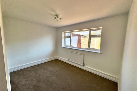 106 Heath Croft Road, Sutton Coldfield, B75 6NF