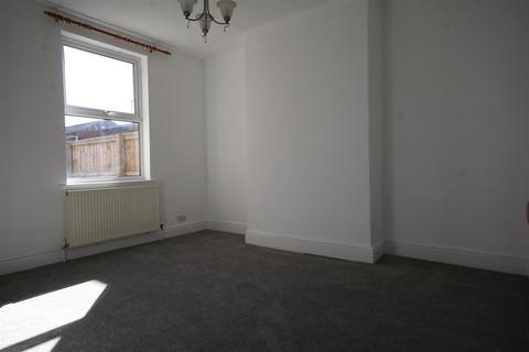 3 bedroom house to rent, Grovehill Road, Beverley