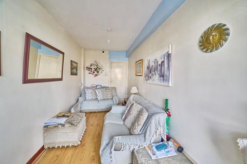 35 Surrey Grove, Sutton, SM1 3PW