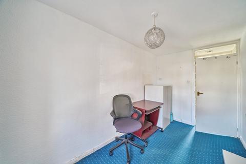 35 Surrey Grove, Sutton, SM1 3PW