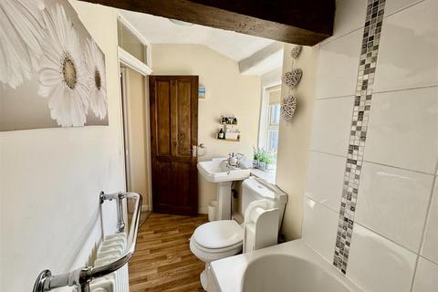 84 Hoyle Fold, Keighley, BD22 6RJ