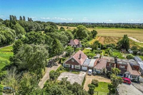 4 bedroom detached house for sale, Shripney Lane, Bognor Regis, West Sussex