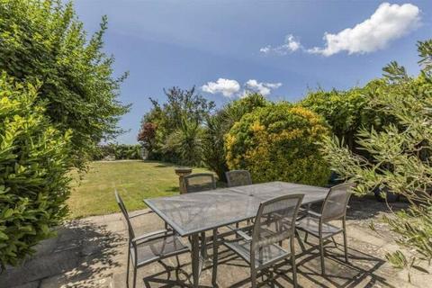 4 bedroom detached house for sale, Shripney Lane, Bognor Regis, West Sussex