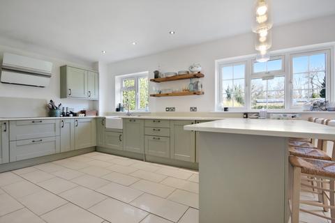 5 bedroom detached house for sale, Worsted Lane, East Grinstead, RH19