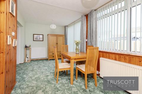 151 Broomhall Crescent, Edinburgh, EH12 7PJ