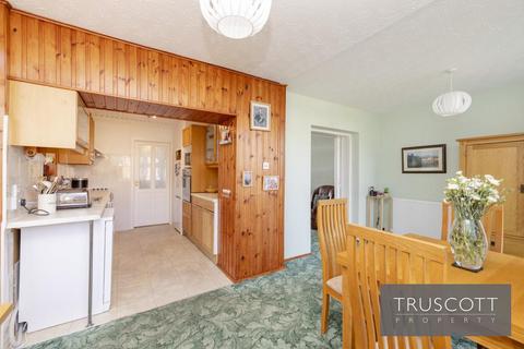 151 Broomhall Crescent, Edinburgh, EH12 7PJ