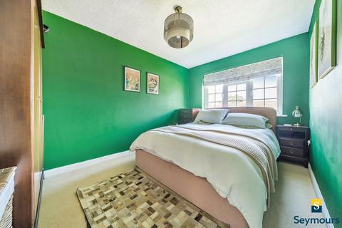 11 Cranstoun Close, Guildford, GU3 3HL