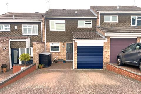 14 Arundel Close, Warwick, CV34 5HZ
