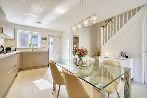 8b Lady Nancy Crescent, Blantyre, Glasgow, G72 9BF