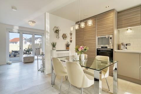 8b Lady Nancy Crescent, Blantyre, Glasgow, G72 9BF