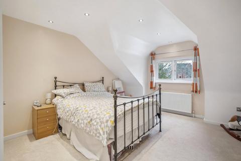 4 bedroom detached house for sale, Daws Hill Lane, Buckinghamshire HP11