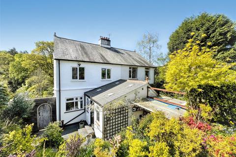 Molbay Hill Road, Grayshott, Hindhead, GU26 6HL