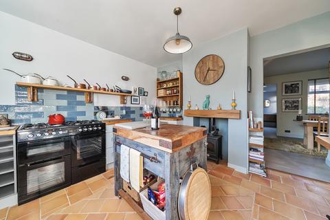 Molbay Hill Road, Grayshott, Hindhead, GU26 6HL