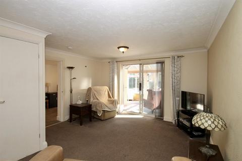 2 bedroom end of terrace house for sale, Tom Joyce Close, Snodland