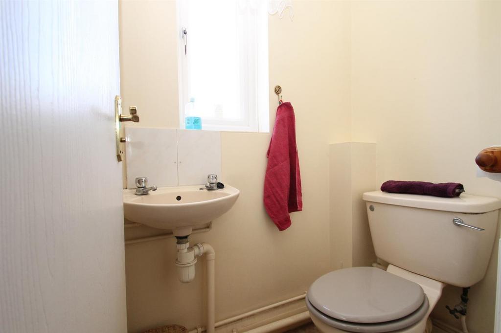 Downstairs WC.jpg