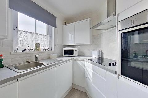 1 bedroom ground floor flat for sale, Parkside Court, Herne Bay, CT6 5RP