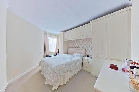 1 bedroom ground floor flat for sale, Parkside Court, Herne Bay, CT6 5RP
