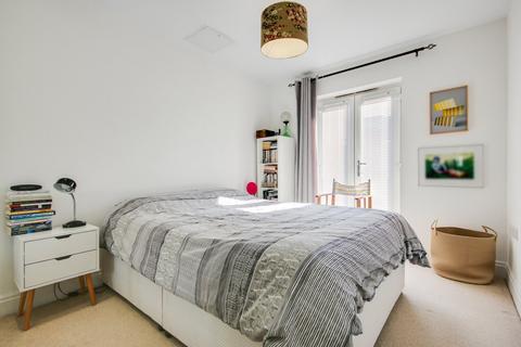 2 bedroom apartment for sale, London Road, East Grinstead, RH19