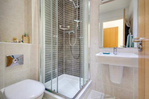 2 bedroom apartment for sale, London Road, East Grinstead, RH19