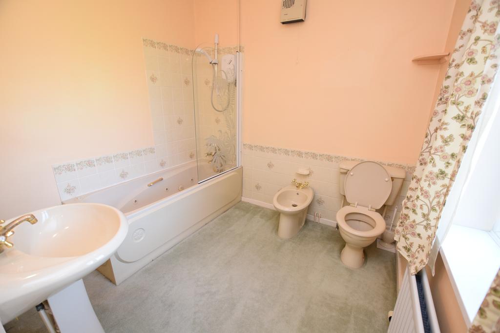 Family bathroom