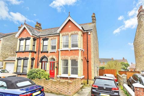 48 Approach Road, Margate, CT9 2AS