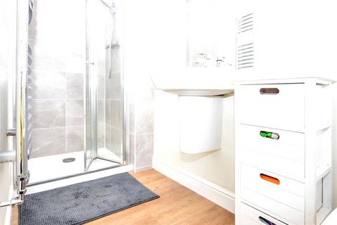 18 Swithens Close, Wakefield, WF1 4GB