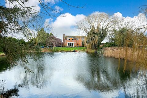 4 bedroom detached house for sale, The Common, Market Weighton, York, North Yorkshire, YO43 4LB