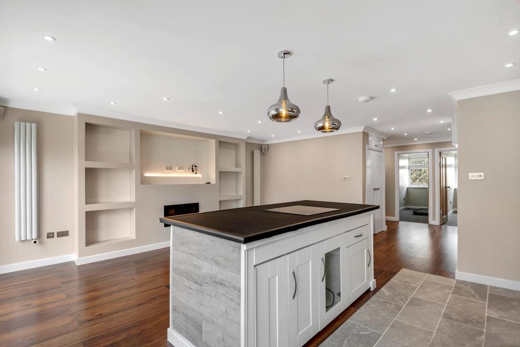 Kitchen/Reception