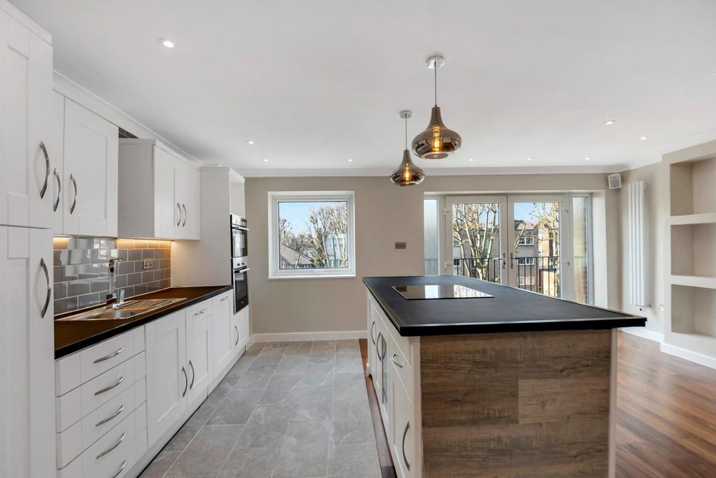 Kitchen/Reception