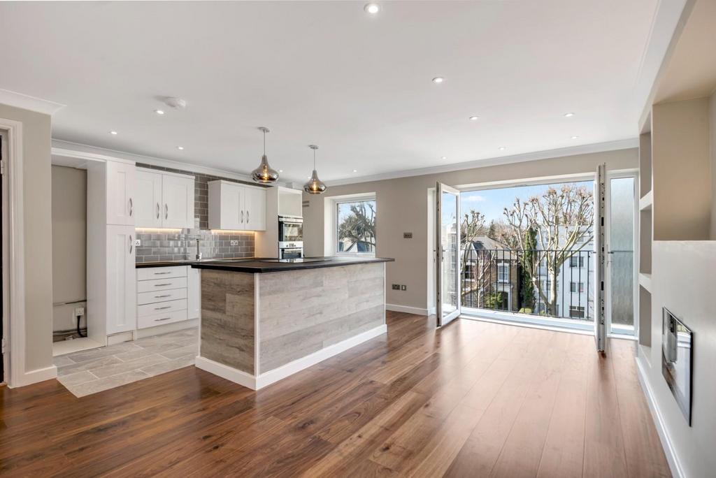 Kitchen/Reception