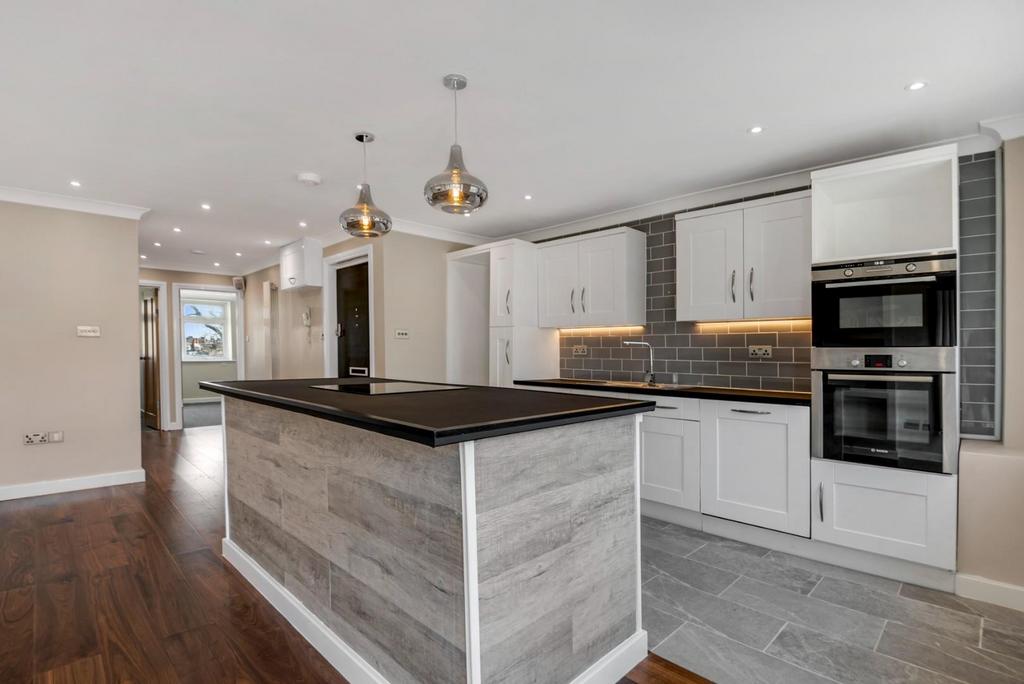 Kitchen/Reception