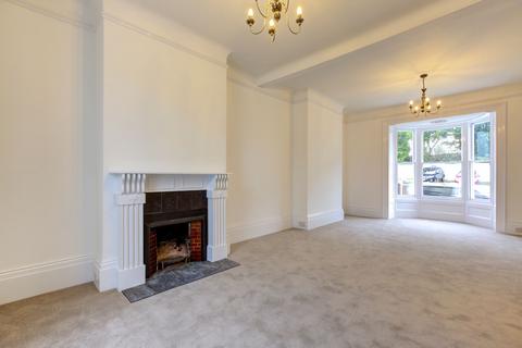 5 bedroom house for sale, 3 Imperial Villas, St Saviours Road, St Saviour