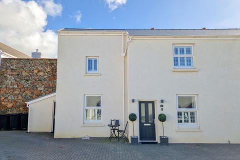 2 bedroom property for sale, 2 Prospect Place, St Clement