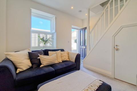 2 bedroom property for sale, 2 Prospect Place, St Clement
