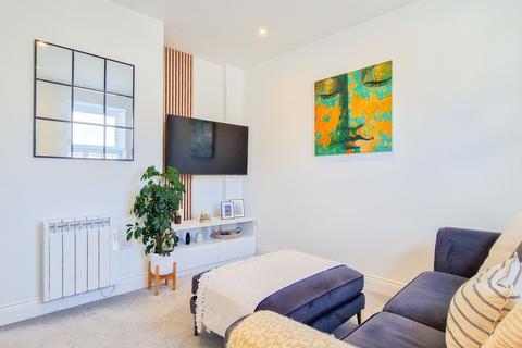2 bedroom property for sale, 2 Prospect Place, St Clement
