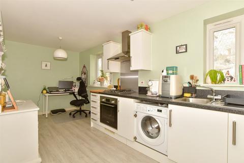 2 bedroom flat for sale, Ward View, Chatham ME5