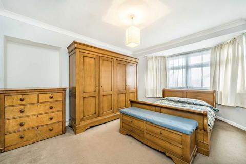 3 bedroom terraced house for sale, Streatham Road, London SW16