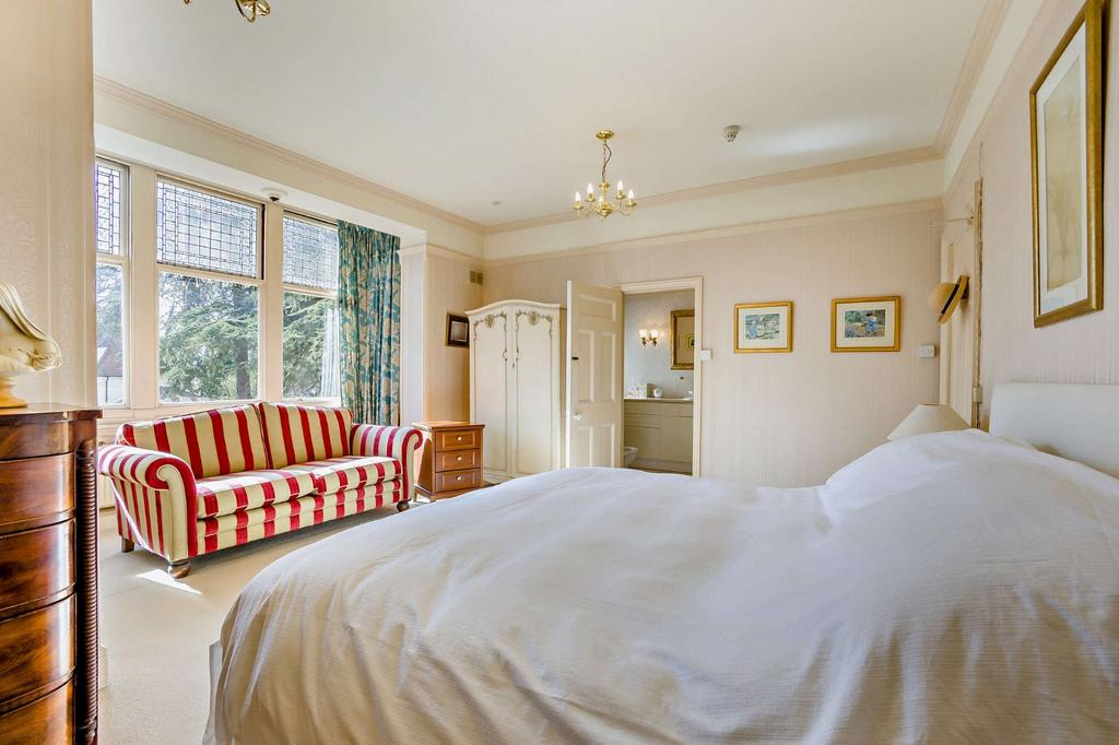 Main Bedroom