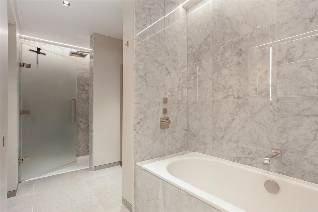 69034 Flat 3, 27-28 Kensington Court London  (23).