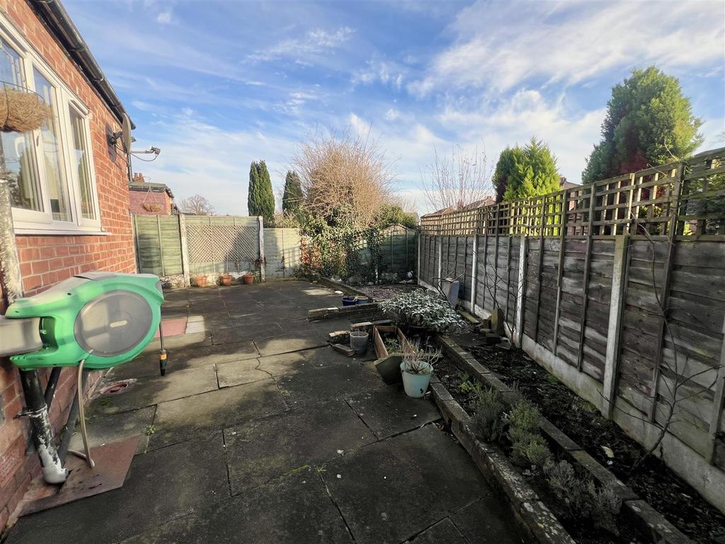 Garden to Rear