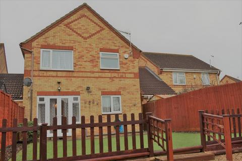 3 bedroom detached house to rent, Kents Hill, Milton Keynes MK7
