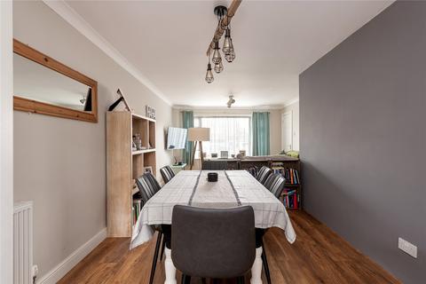 26 Burntwick Drive, Lower Halstow, Sittingbourne, ME9 7DX