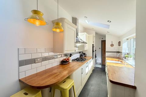 45 Avenue Road, Kings Heath, Birmingham, B14 7TJ