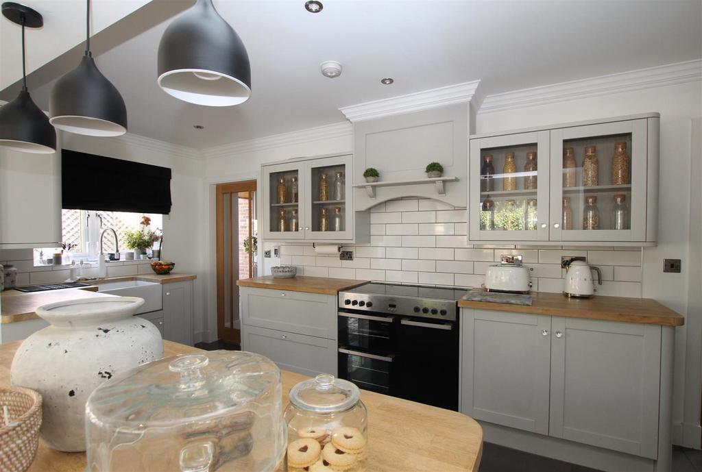 Island &amp; Kitchen.JPG