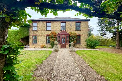 undefined, Blasford Hill, Little Waltham CM3