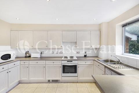 undefined, Langbourne Place, Westferry Road, Docklands, London, E14
