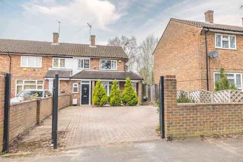 2 bedroom end of terrace house for sale, Wentworth Avenue, Slough SL2