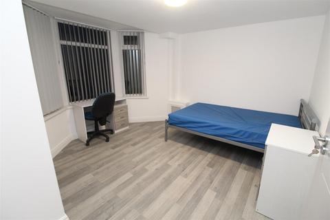 6 bedroom house to rent, Kingsland Terrace, Pontypridd CF37