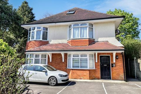 Flat 1, 10 Beechey Road, Bournemouth, BH8 8LL